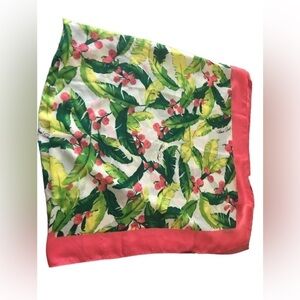 VS Victoria’s Secret Supermodel Essential Floral Square Scarf Pink Green 45X45